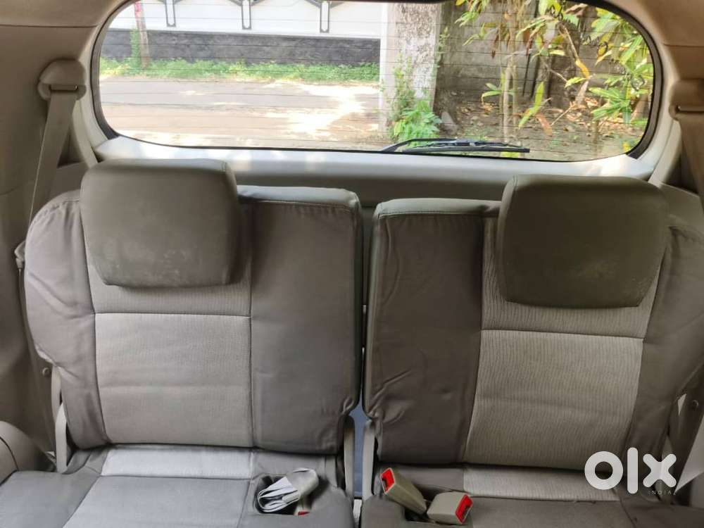Innova 8 Seater 35000 Km Run Very Good Condition  Single Owner