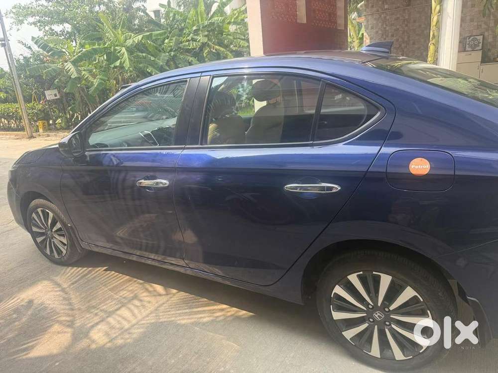 Honda City Zx 2023 Petrol 17000 Km Driven