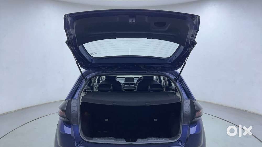 Tata Altroz 1.2 Xza Plus, 2022, Petrol