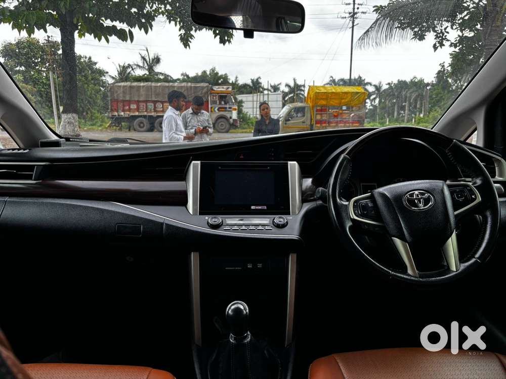 Toyota Innova Crysta