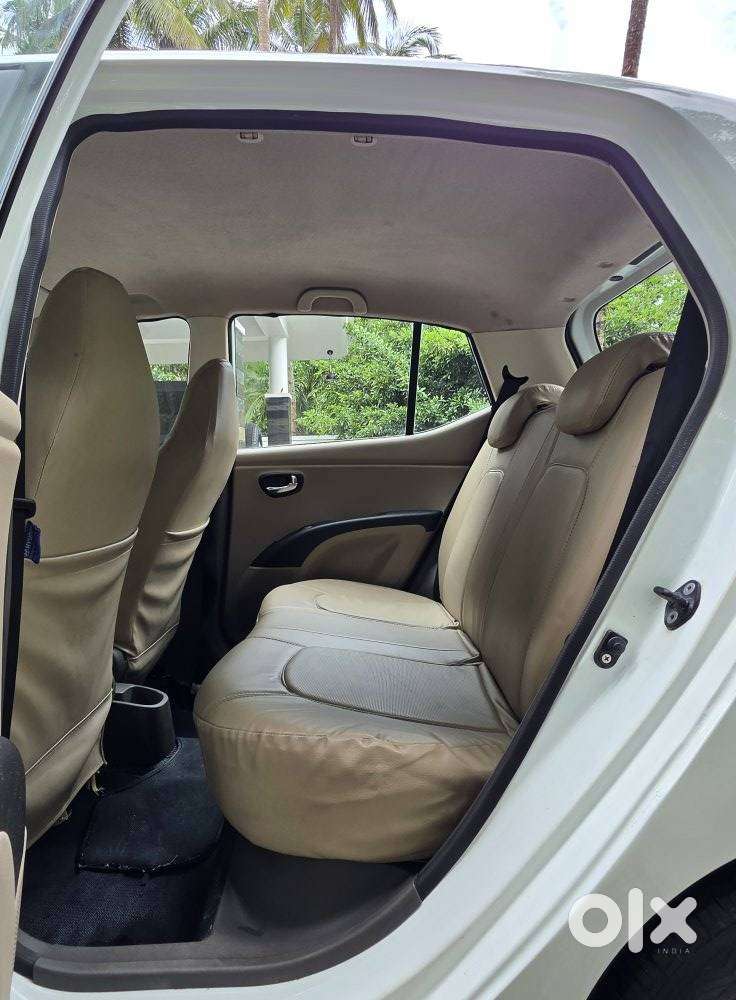 Hyundai I10 Sportz At, 2011, Petrol
