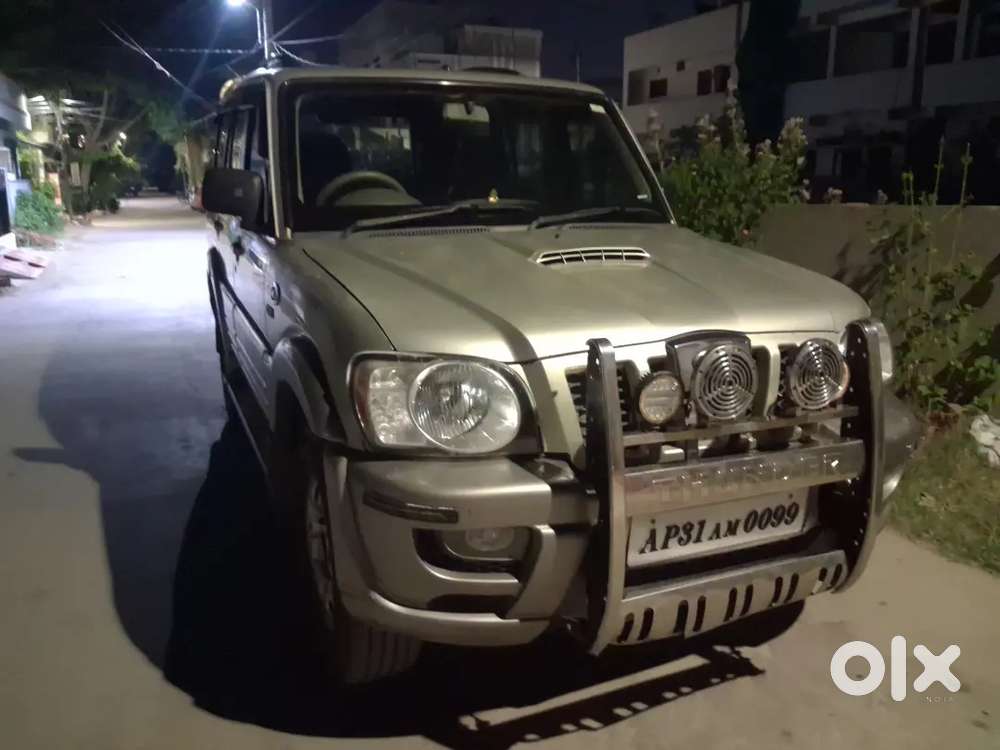 Mahindra Scorpio Classic 2006