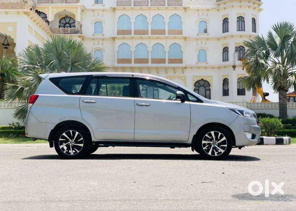 Toyota Innova Crysta [2020-ongoing] 2.7 Gx Mt 7 Str, 2026, Diesel