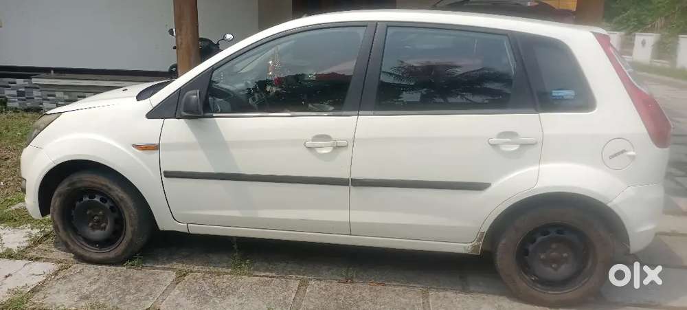 Ford Figo 2011 Diesel 132000 Km Driven