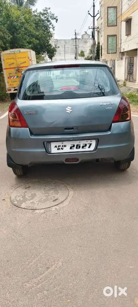 Touch Screen Reverse Camera New Battery New Tyres Center Locking