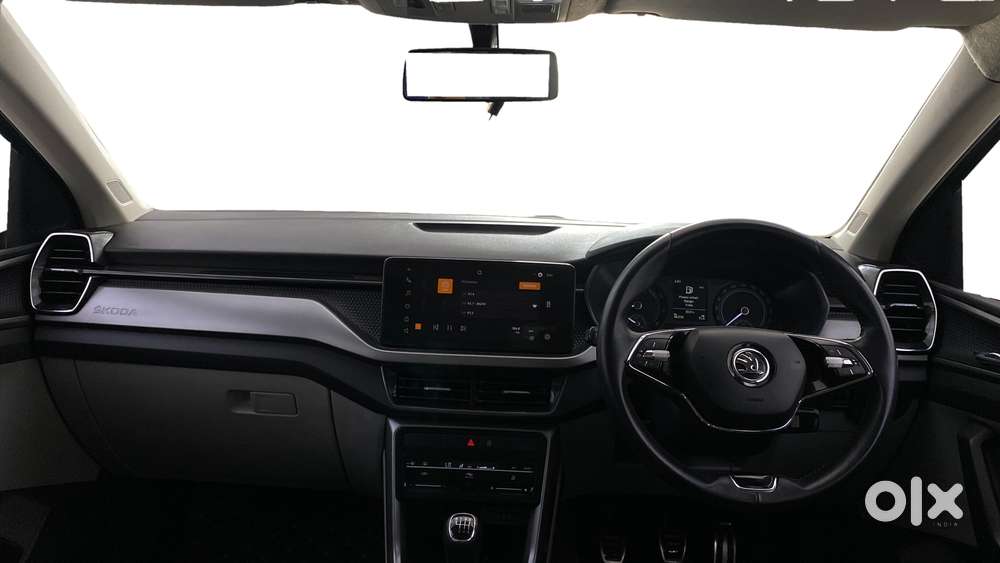 Skoda Kushaq 1.0 Tsi Ambition, 2022, Petrol