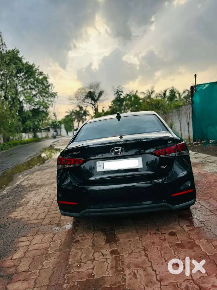 Hyundai Verna 2018 Verna 1.6 Vtvt Sx(o)top Model Sunroof Petrol
