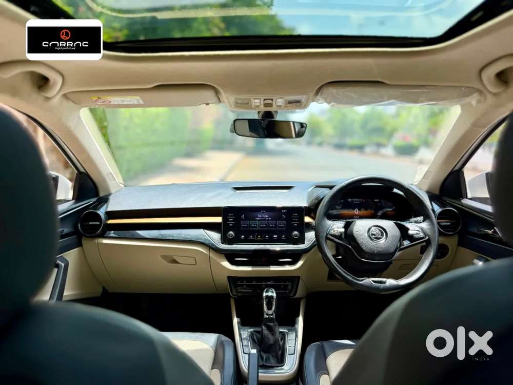 Skoda Slavia Style 1.0l Tsi At, 2023, Petrol