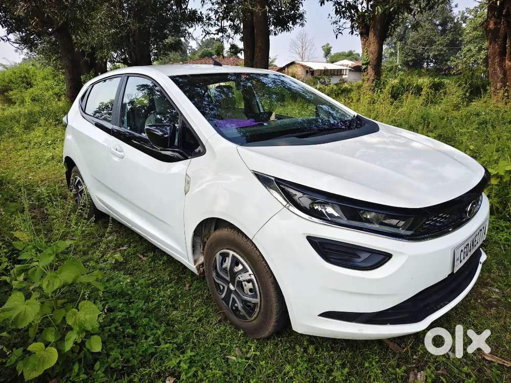 2021 Tata Altroz Petrol Manual - 68000 Km Driven