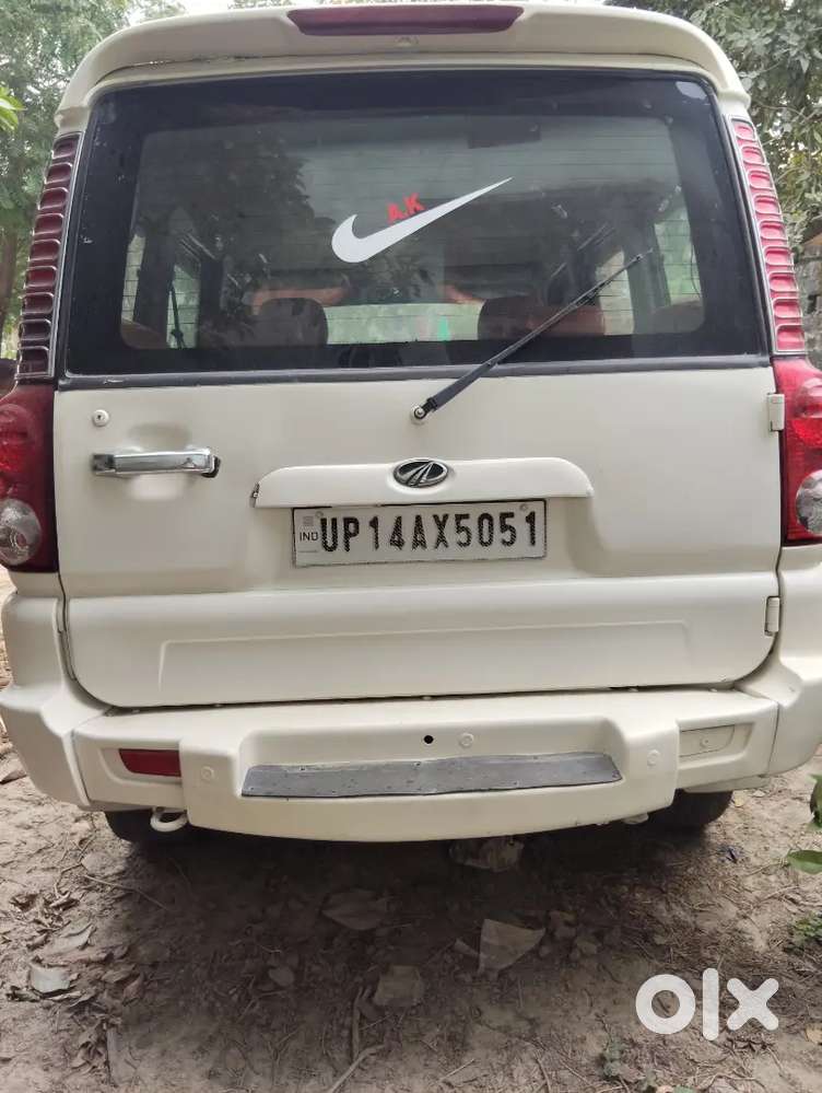 Scorpio Mahindra Mahindra Limited 2009 Diesel Good Continent