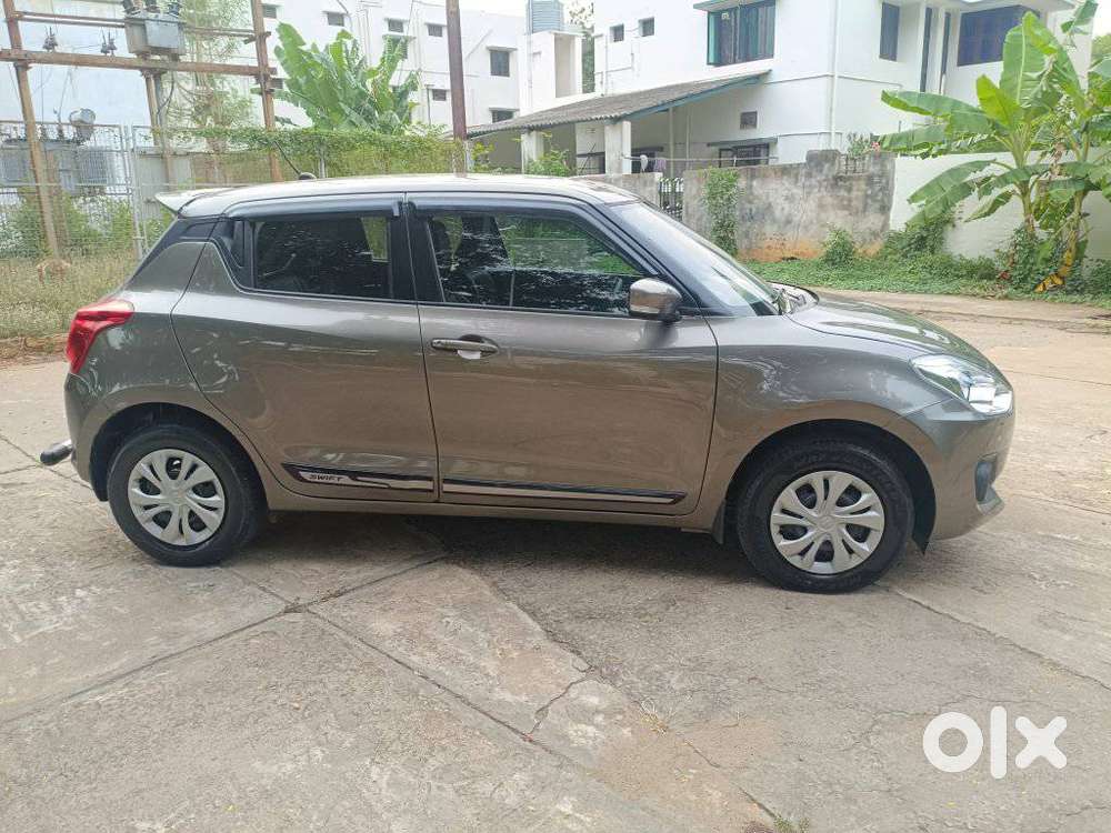 Maruti Suzuki Swift Vxi Optional, 2023, Petrol