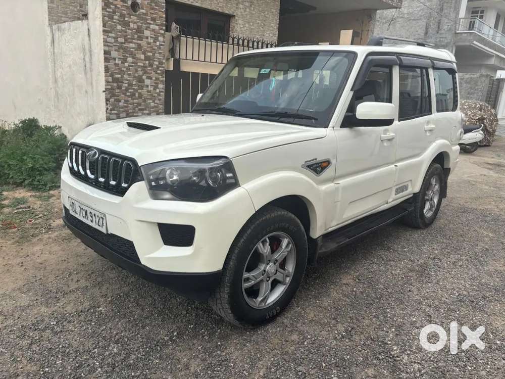 Mahindra Scorpio 2017 Diesel 80000 Km Driven