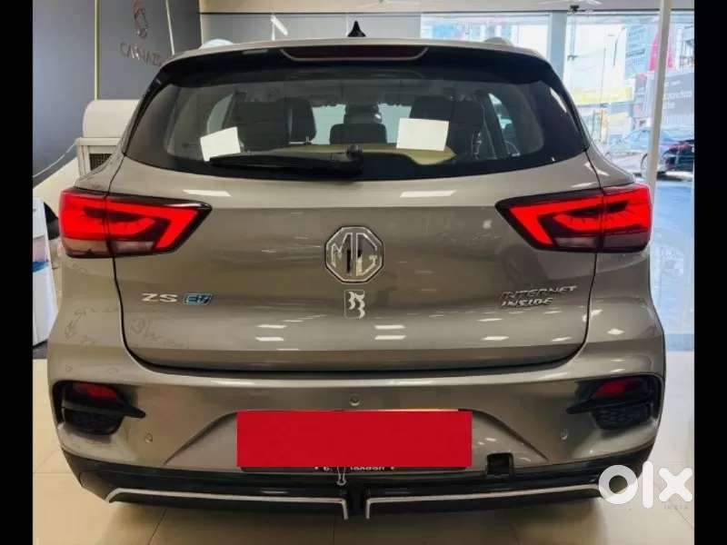 Mg Zs Ev Exclusive Iconic Ivory, 2022, Electric