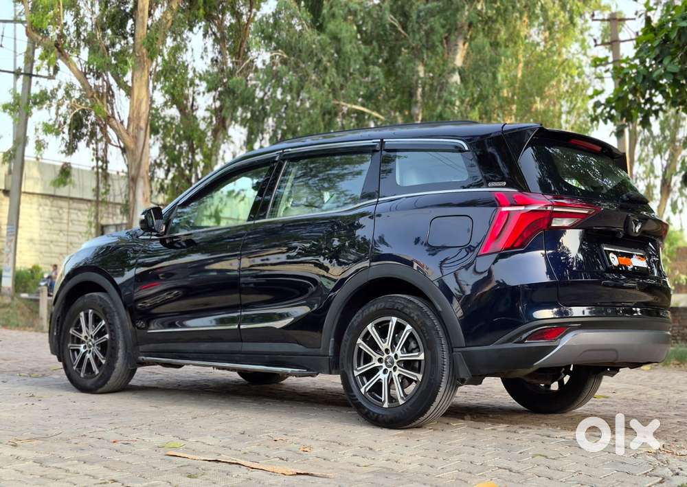 Mahindra Xuv700 2.2 Ax 7 Diesel At Str, 2023, Diesel
