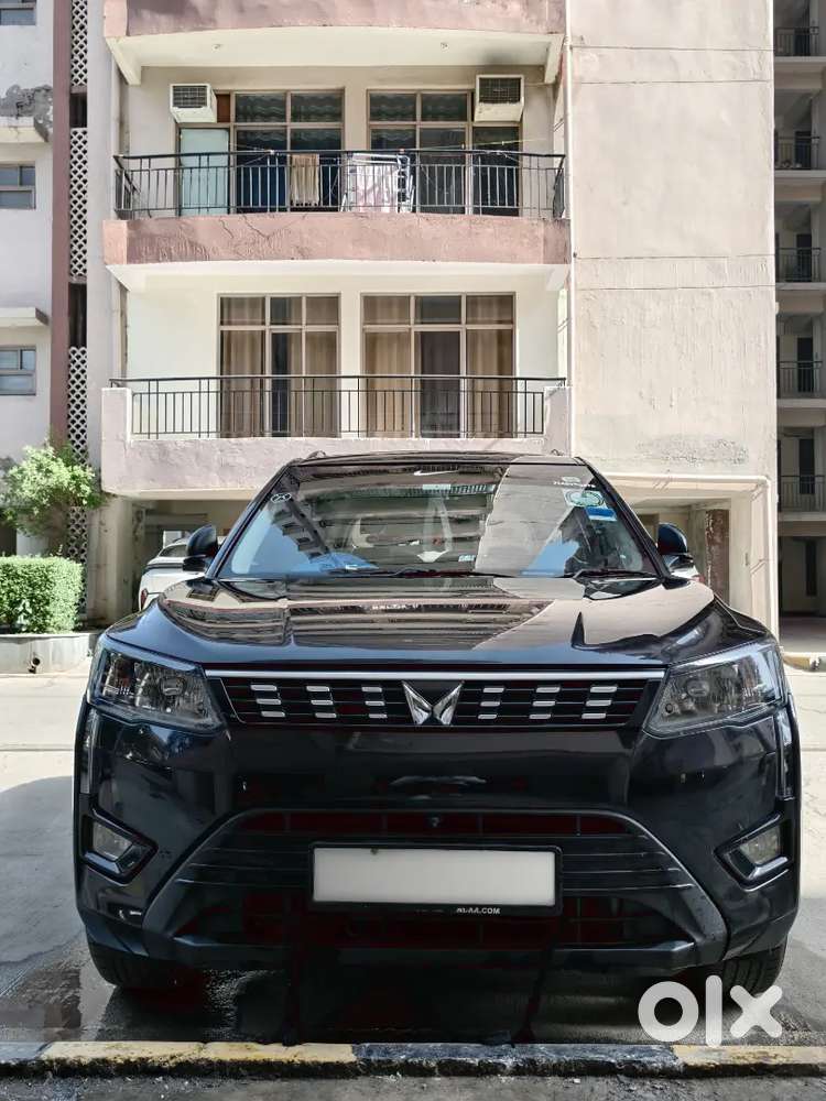 Xuv 300 Turbo Sport Smart W6 Petrol & Cng