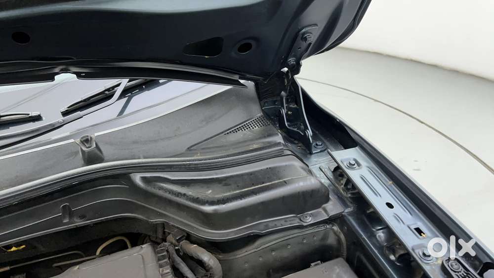 Mahindra Xuv300 W8 Option, 2022, Petrol