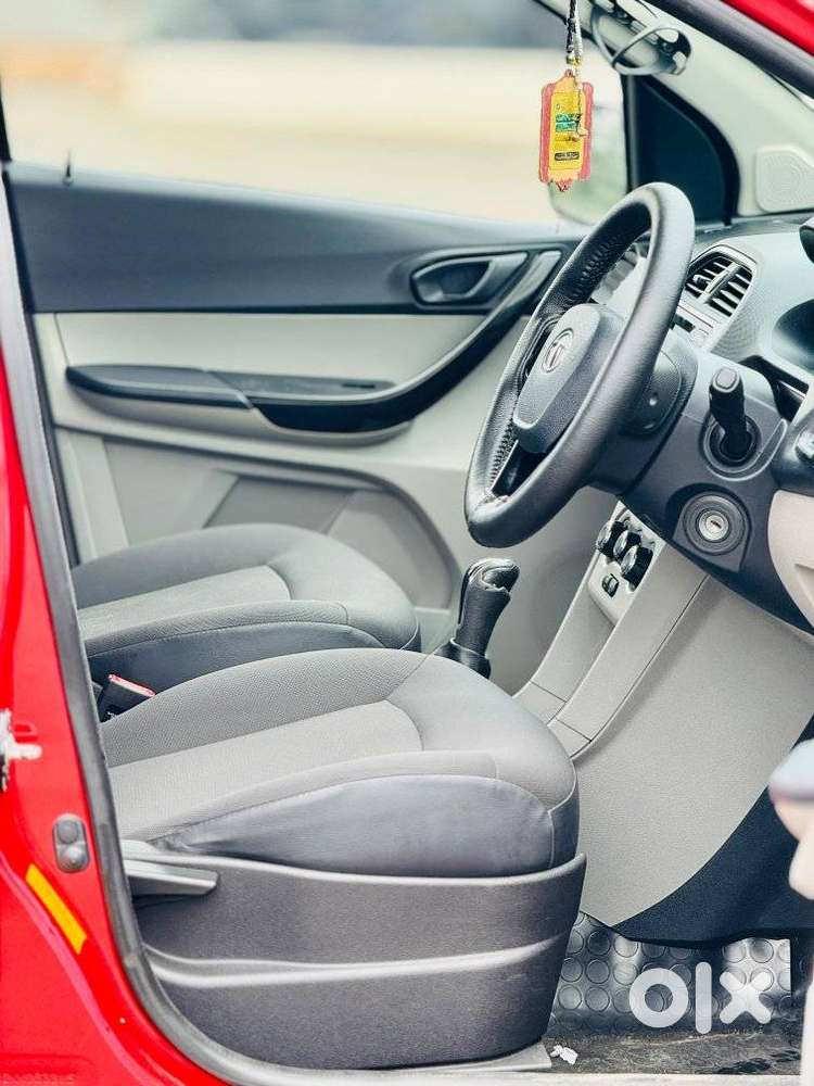 Tata Tiago 1.2 Revotron Xt (o), 2019, Petrol