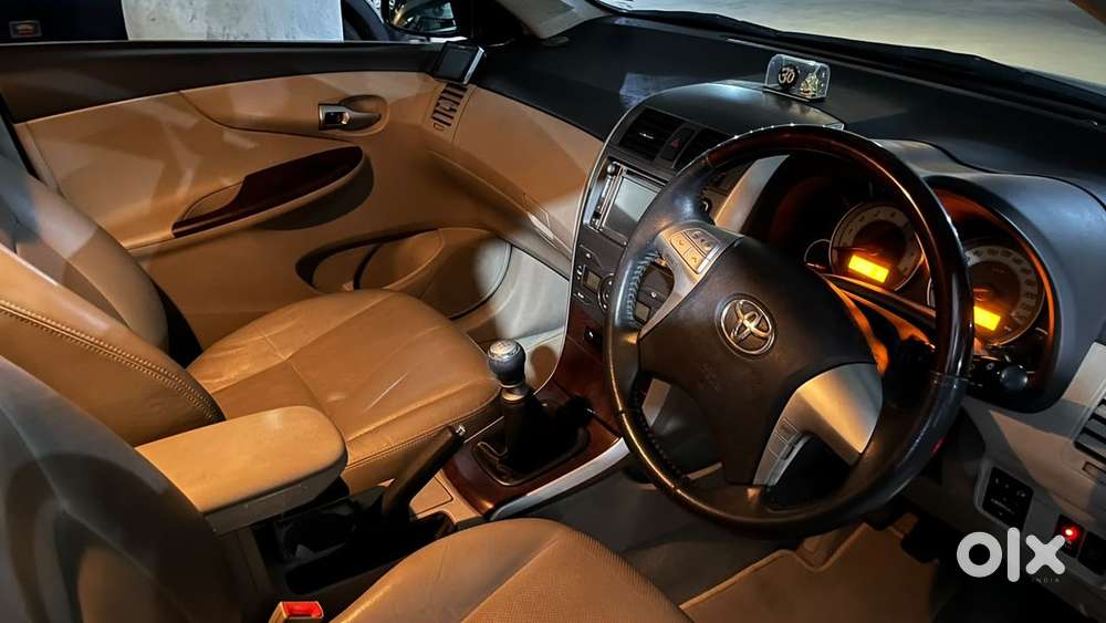 Toyota Corolla Altis 2011