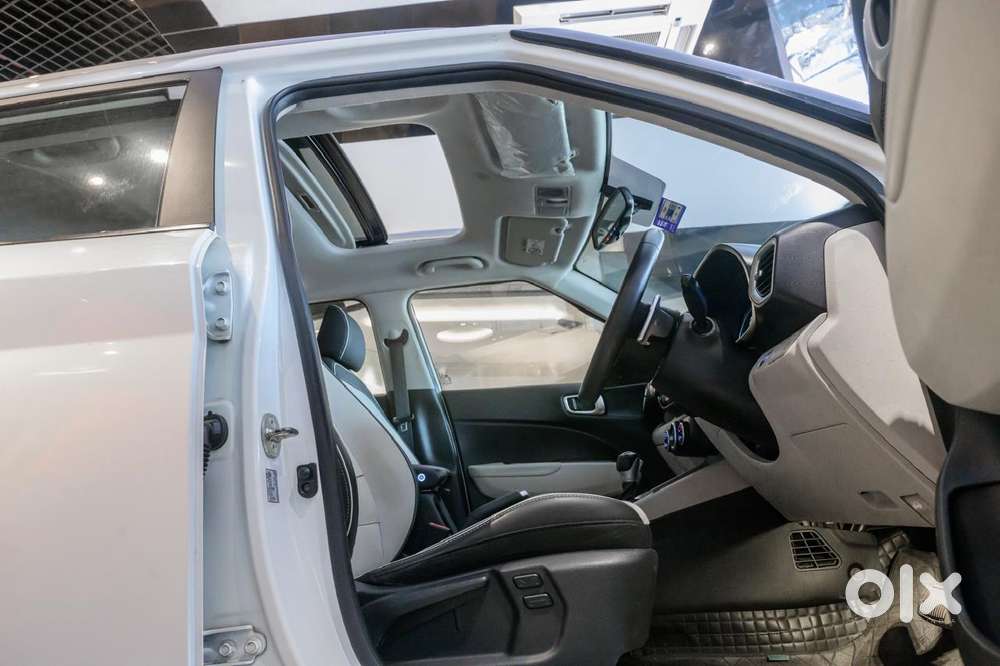 Hyundai Venue 1.0 Sx (o) Turbo Dct, 2023, Petrol