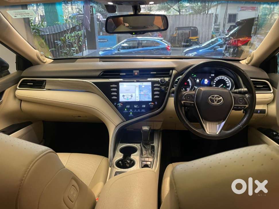 Toyota Camry Hybrid, 2019, Petrol