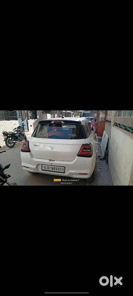 Maruti Suzuki New-gen Swift 2024 Petrol 4500 Km Driven