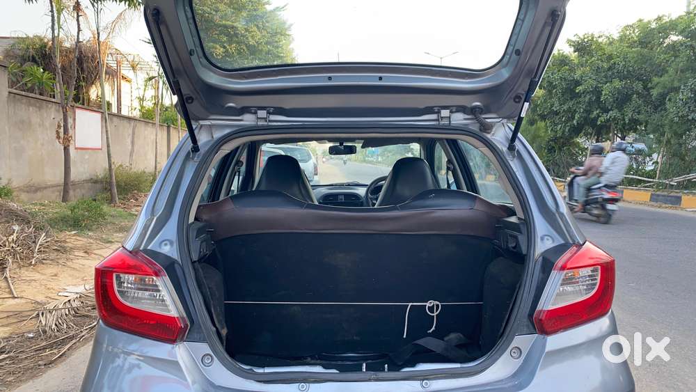 Tata Tiago 1.2 Revotron Xm, 2018, Petrol