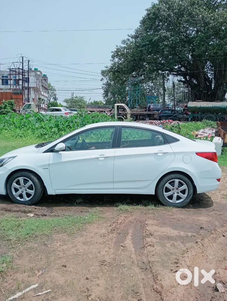 Hyundai Verna 2013 Diesel 98000 Km Driven