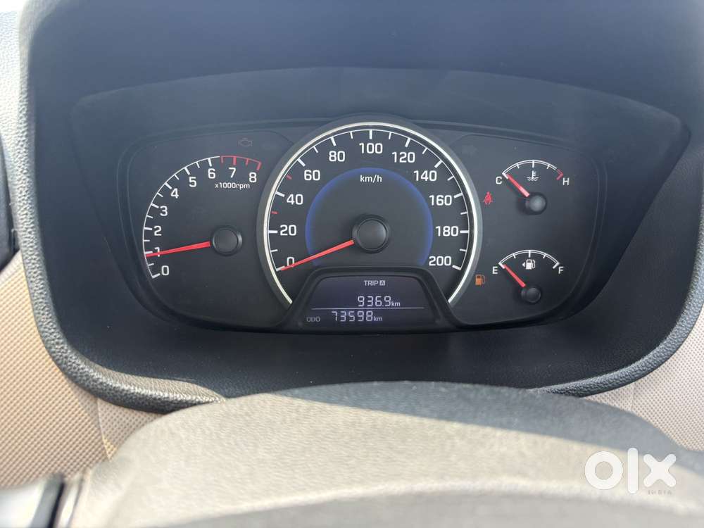 Hyundai Grand I10 Sportz, 2017, Cng & Hybrids