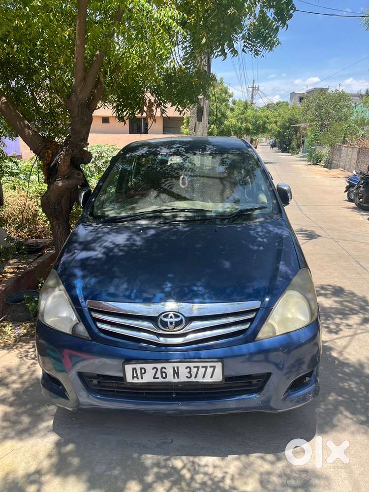 Toyota Innova 2.5 V Diesel