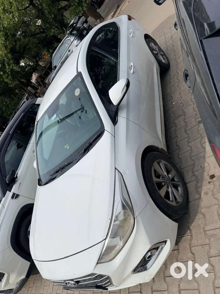 Verna 2019 White Diesel
