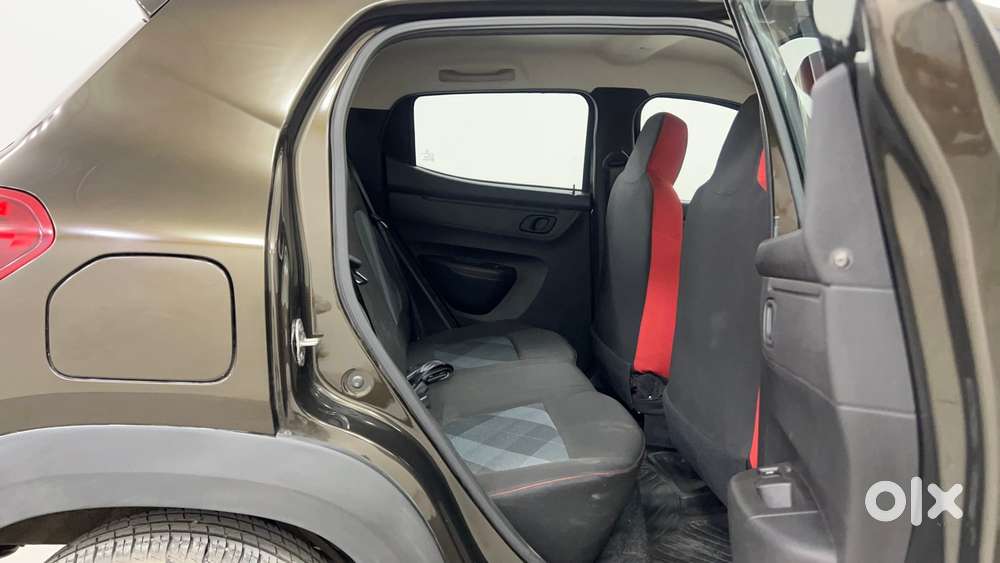 Renault Kwid 1.0 Rxt Amt, 2023, Petrol