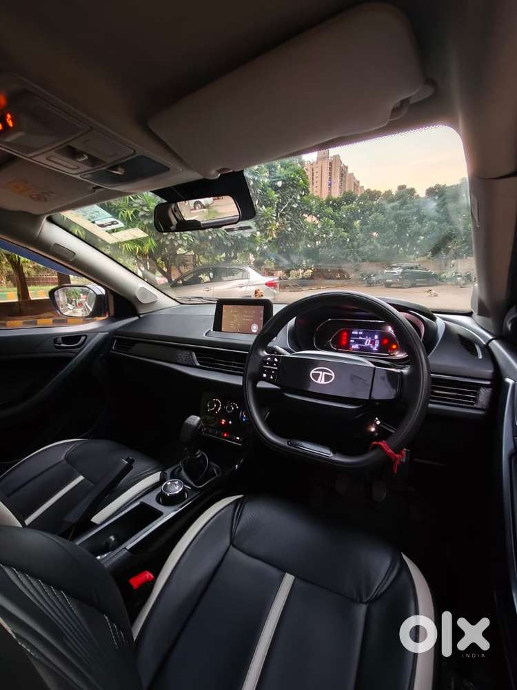 Tata Nexon Smart Plus1.2 Revotron Petrol 5 Mt, 2024, Petrol