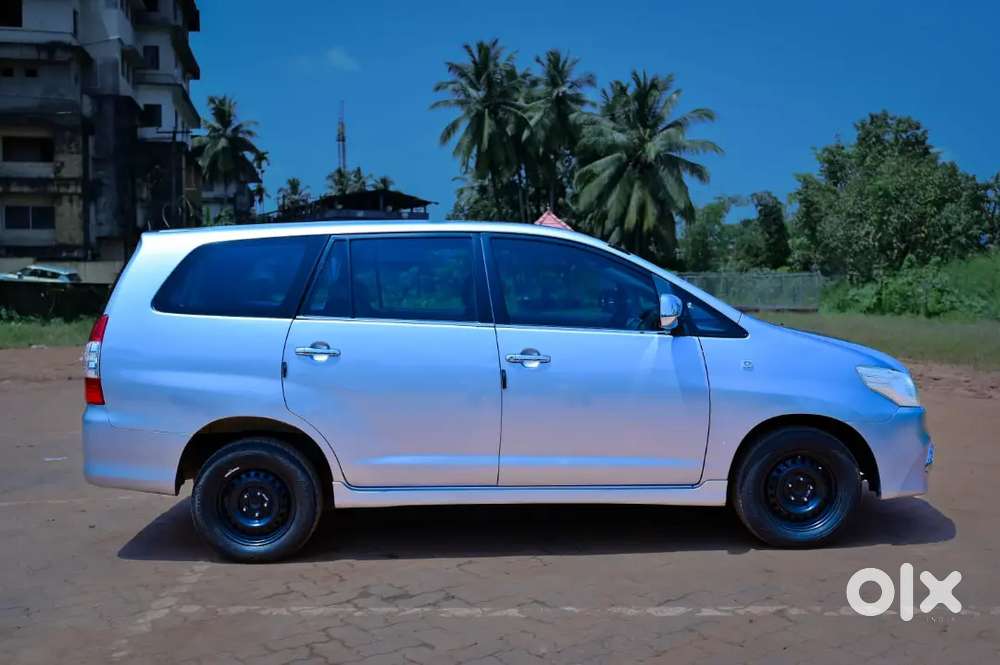 Toyota Innova 2016 Diesel 220000 Km Driven