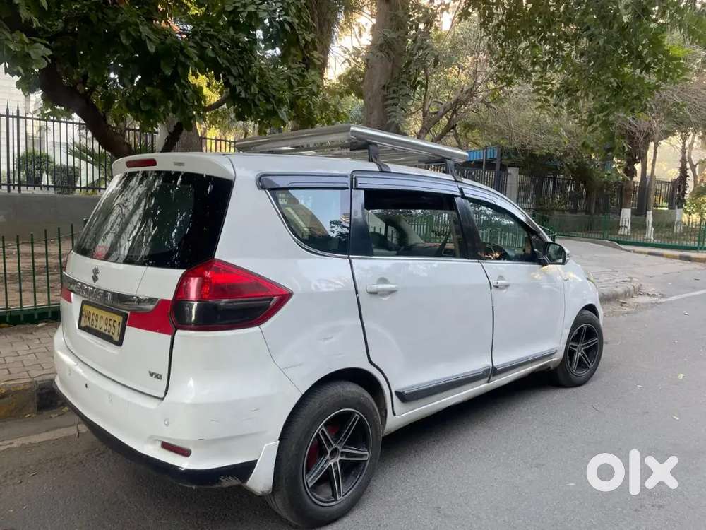 Maruti Suzuki Ertiga 2018 Cng & Hybrids 250000 Km Driven