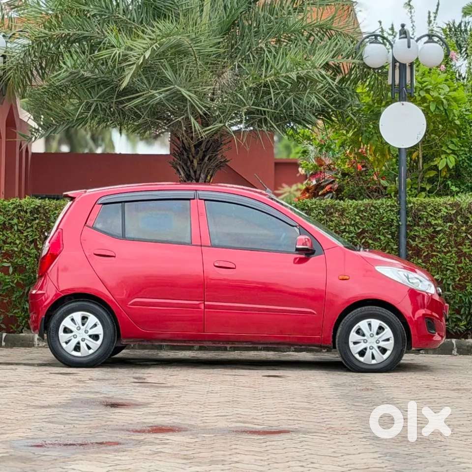 Hyundai I10 Sportz At, 2011, Petrol
