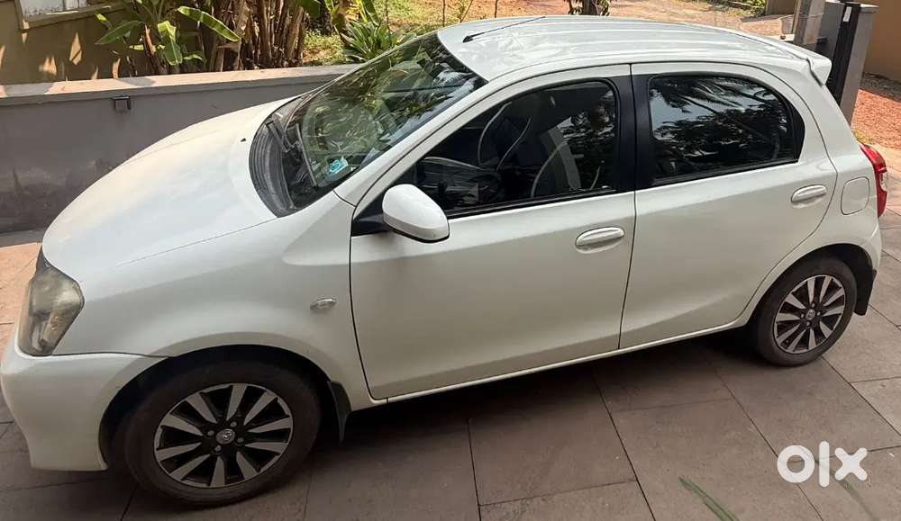 Toyota Etios Liva 2013 Petrol 74000 Km Driven