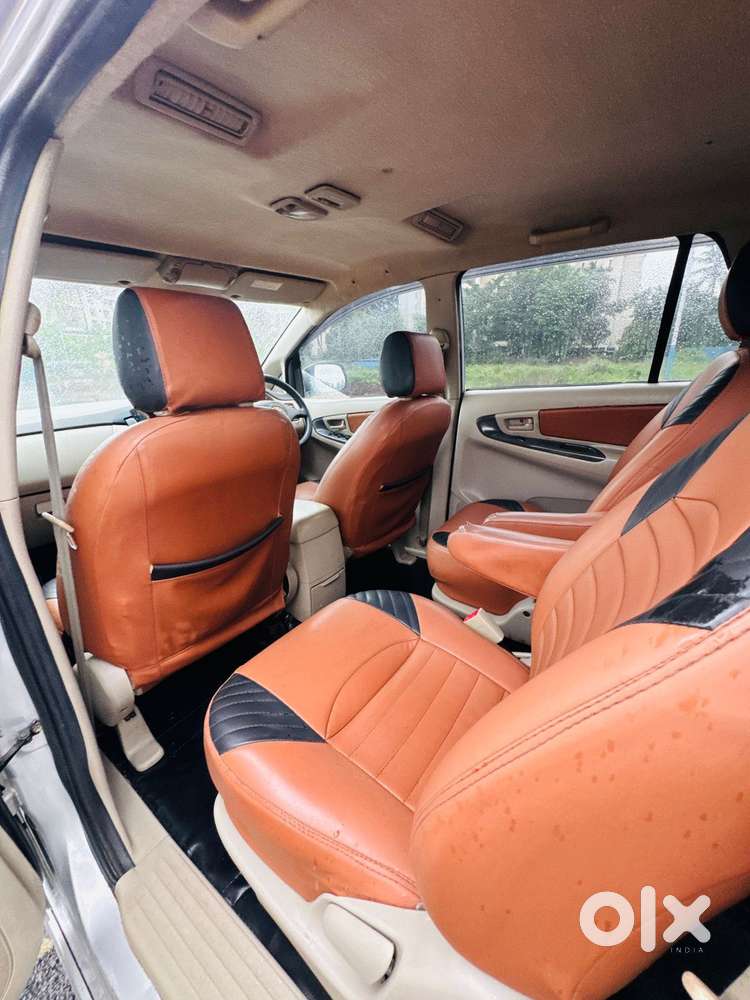 Toyota Innova 2012-2013 2.5 E Diesel Ms 7-seater, 2011, Diesel