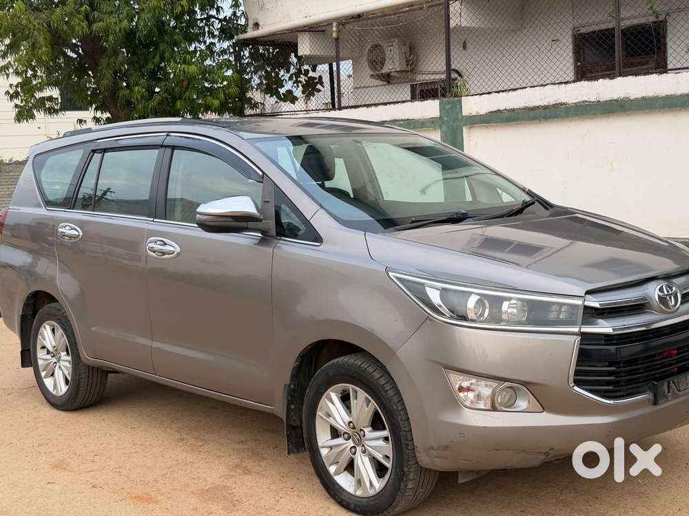 Toyota Innova Crysta 2.5z, 2017, Diesel