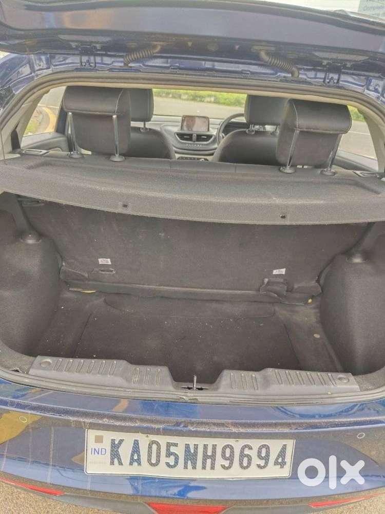 Tata Altroz Xz Plus (o) (s), 2023, Petrol