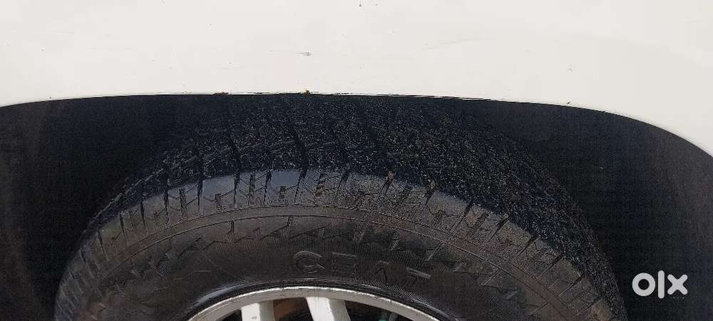 Mahindra Tuv 300 2016