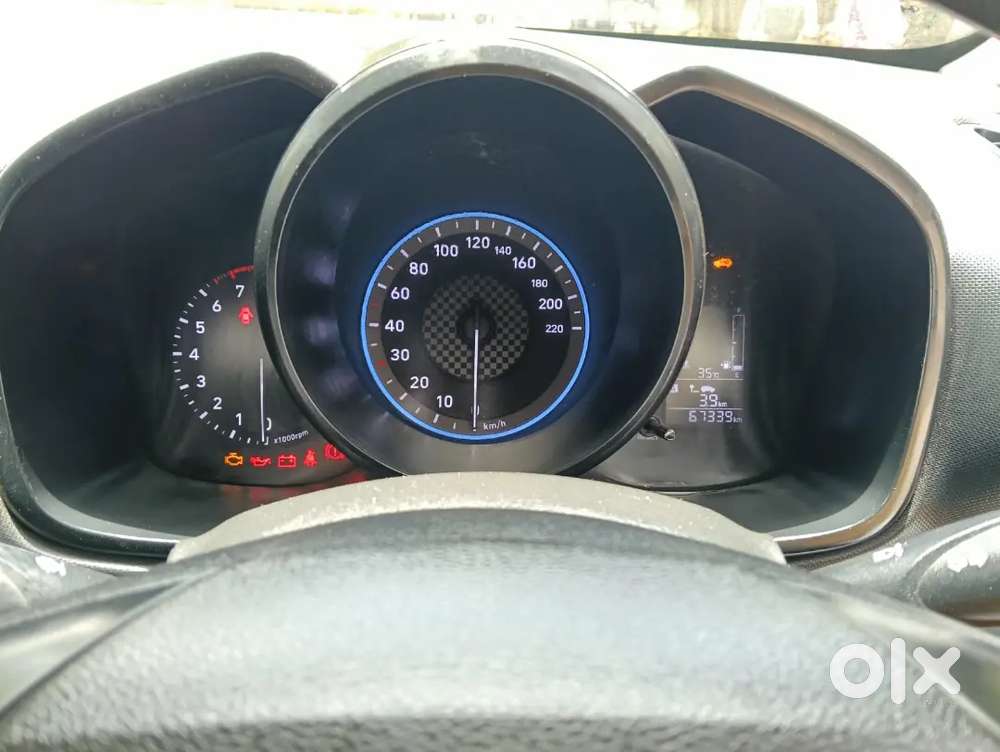 Hyundai Venue 2022 Petrol 68000 Km Driven