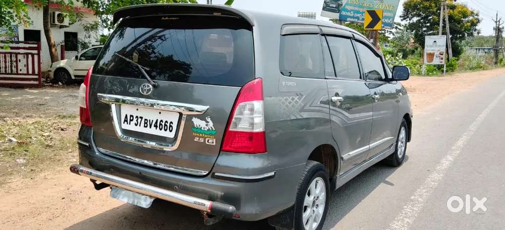 Toyota Innova 2013 Diesel 191000 Km Driven