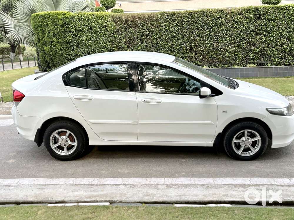 Honda City V Inspire, 2011, Petrol