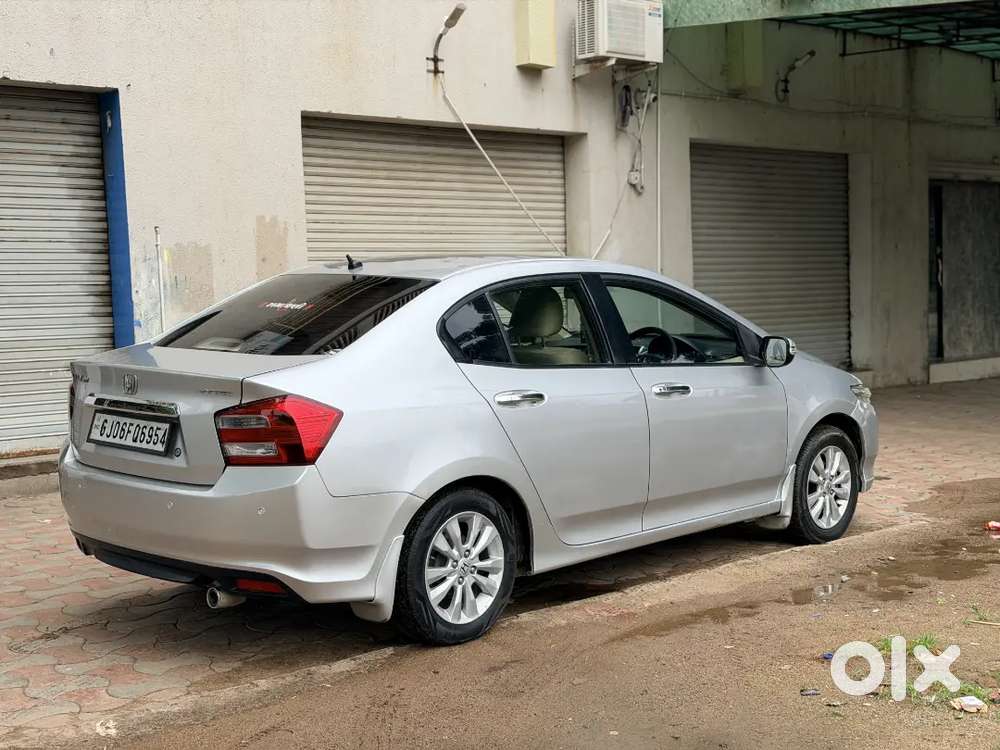 Honda City Hybrid Ehev 2013 Cng & Hybrids 100000 Km Driven