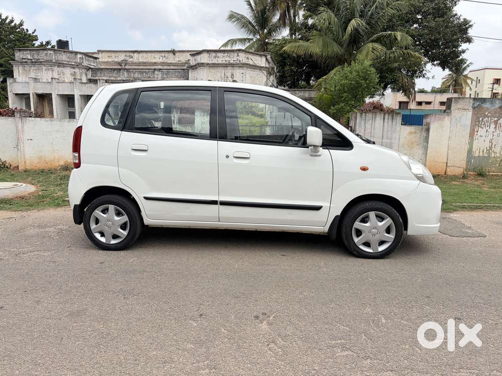 Maruti Suzuki Zen Estilo Vxi Bsiv, 2010, Petrol