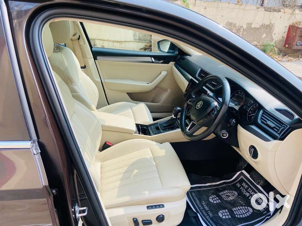 Skoda Superb Style 1.8 Tsi At, 2018, Petrol