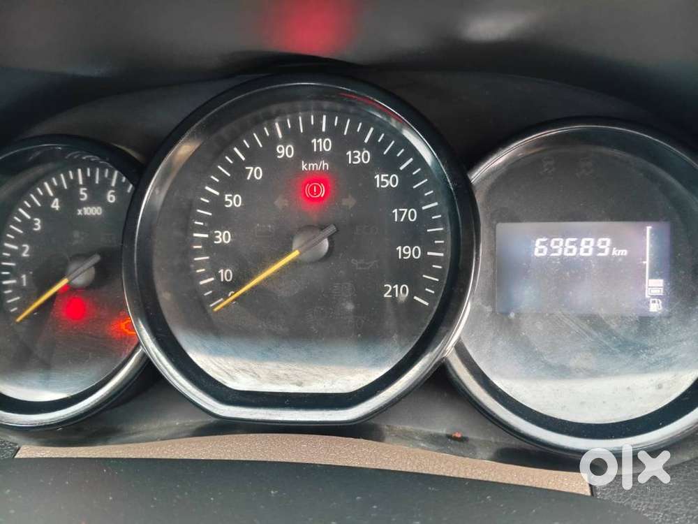 Renault Duster 2018 (diesel) – Well Maintained  Single Owner  Look