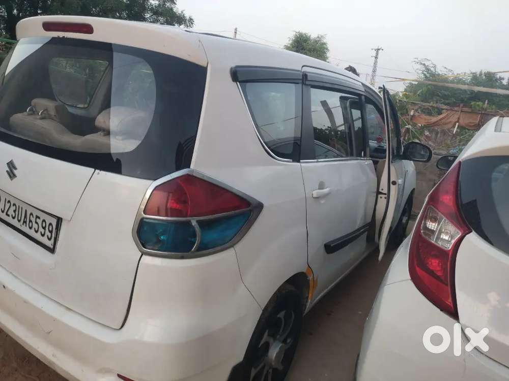 Maruti Suzuki Ertiga 2013