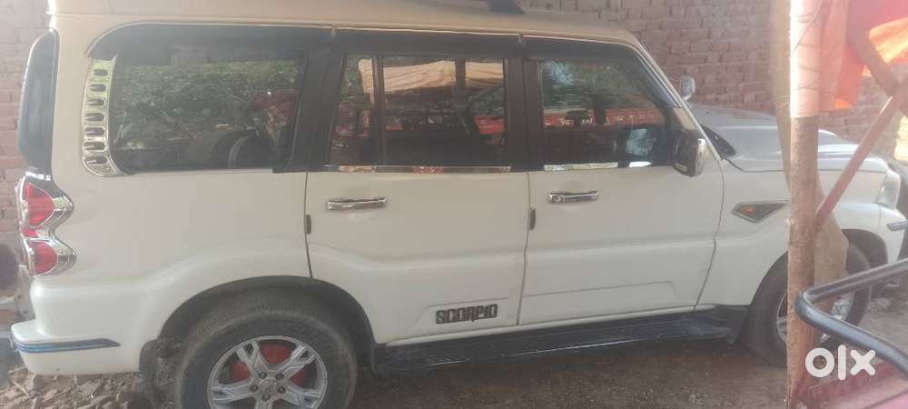 Mahindra Scorpio S10 2019