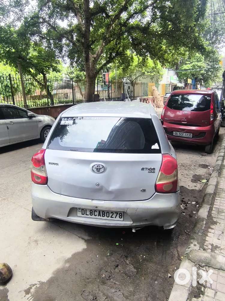 Toyota Etios Liva 2011 1.2 G